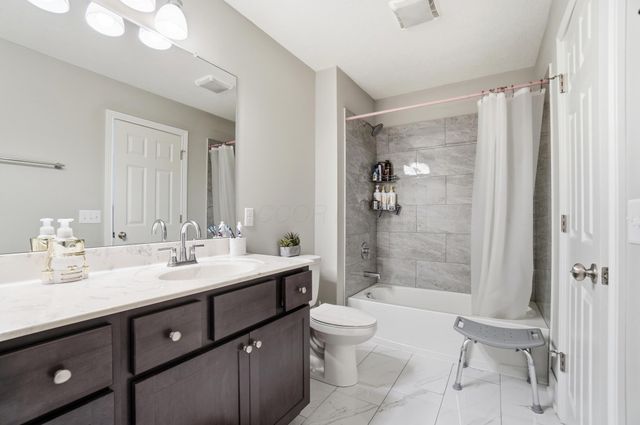 3816 Emmons Avenue, Columbus, OH 43219