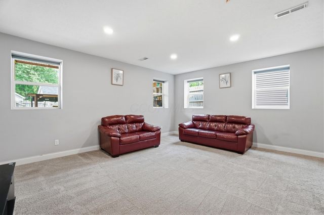 3816 Emmons Avenue, Columbus, OH 43219