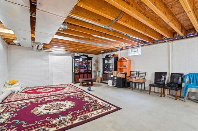 3816 Emmons Avenue, Columbus, OH 43219