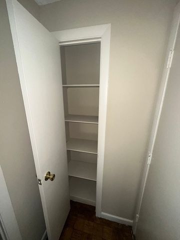 375 Harvard St. 2, Cambridge, MA 02139