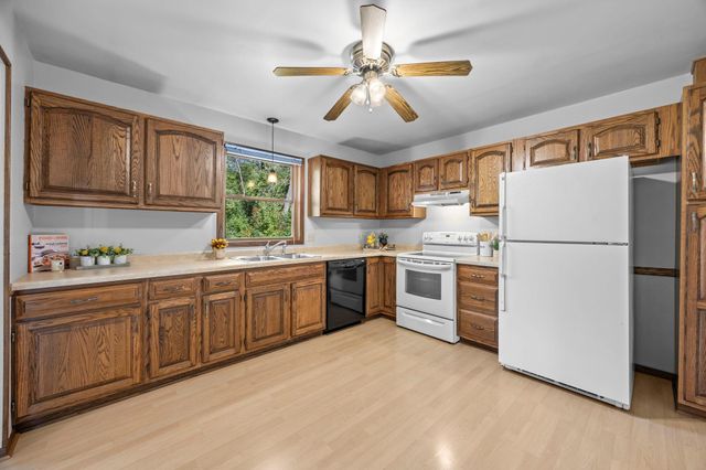 26120 Galen Drive, Wyoming, MN 55092