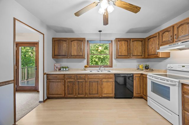26120 Galen Drive, Wyoming, MN 55092