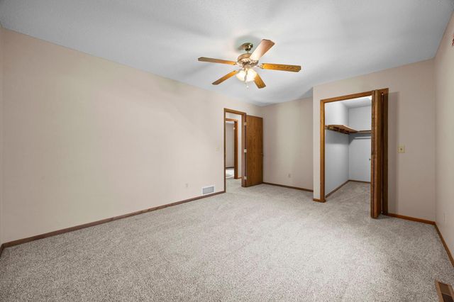 26120 Galen Drive, Wyoming, MN 55092