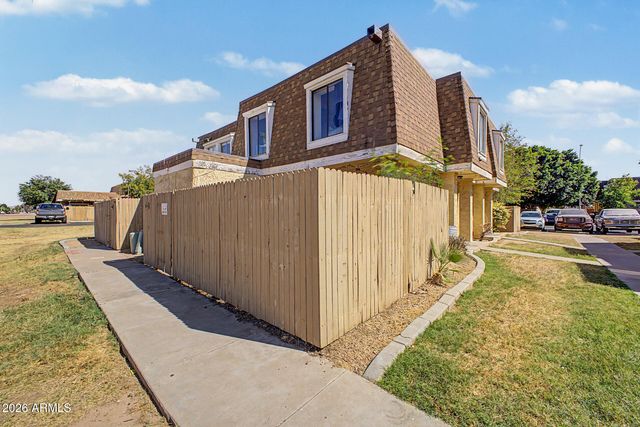 3404 W ECHO Lane, Phoenix, AZ 85051