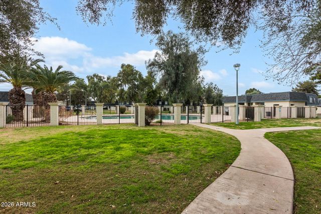 3404 W ECHO Lane, Phoenix, AZ 85051