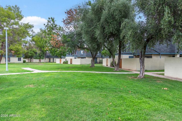 3404 W ECHO Lane, Phoenix, AZ 85051