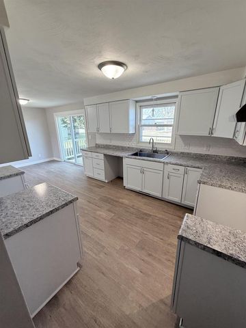 1517 NAVARINO STREET, Algoma, WI 54201