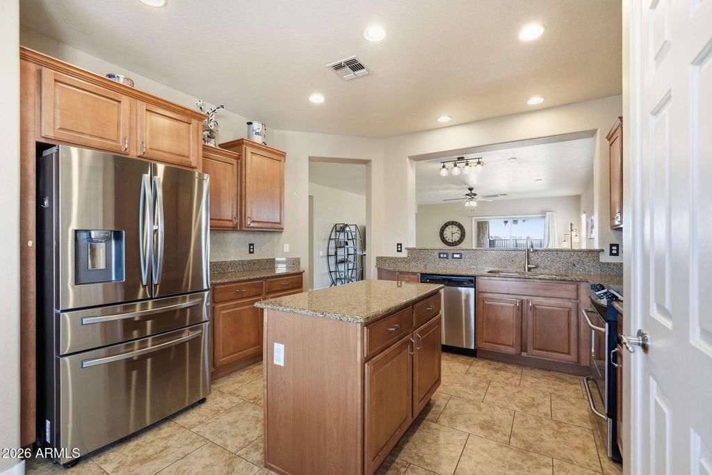 4610 S HASSETT Circle, Mesa, AZ 85212 — photo 5