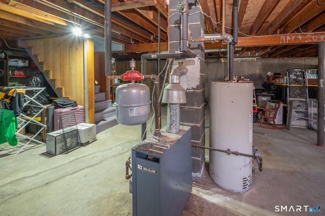 7 Pine Grove Avenue, Enfield, CT 06082