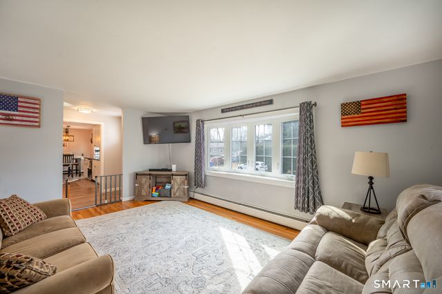 7 Pine Grove Avenue, Enfield, CT 06082