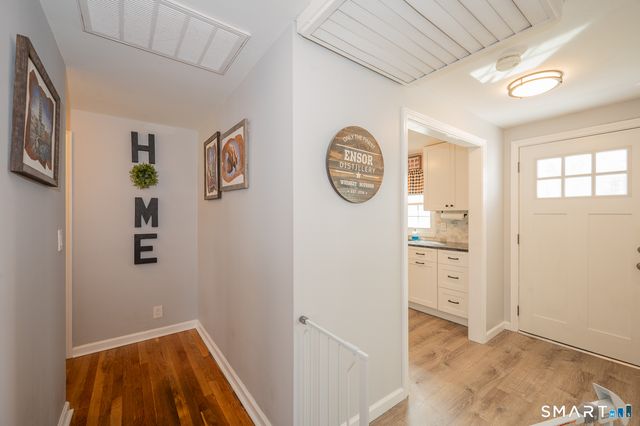 7 Pine Grove Avenue, Enfield, CT 06082