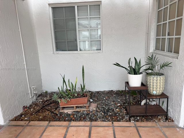 7502 NW 175th Street 7502, Hialeah, FL 33015