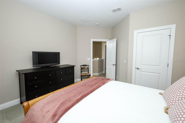 203 VINE STREET, Oviedo, FL 32765