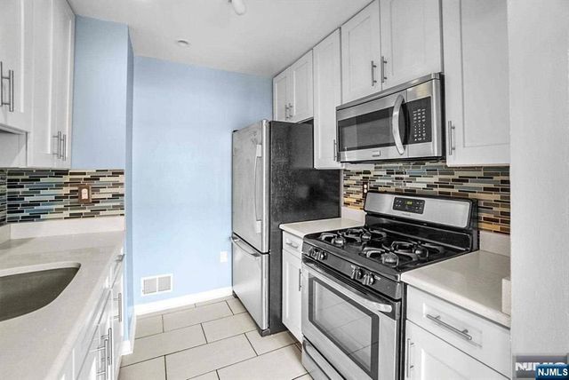 100 Callahan Court, Newark, NJ 07103
