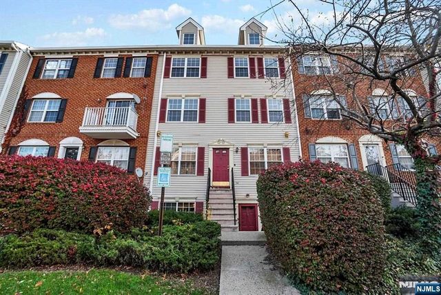 100 Callahan Court, Newark, NJ 07103