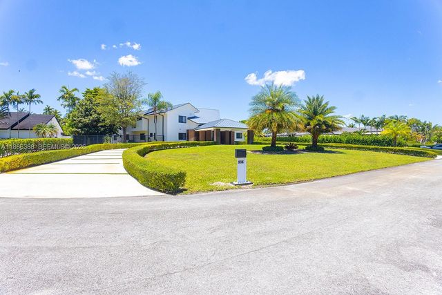10506 SW 89 Place, Miami, FL 33176