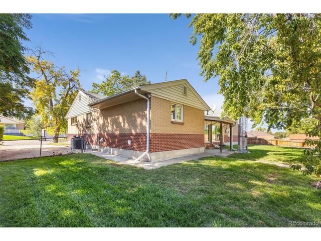 10460 Emerson St, Northglenn, CO 80233