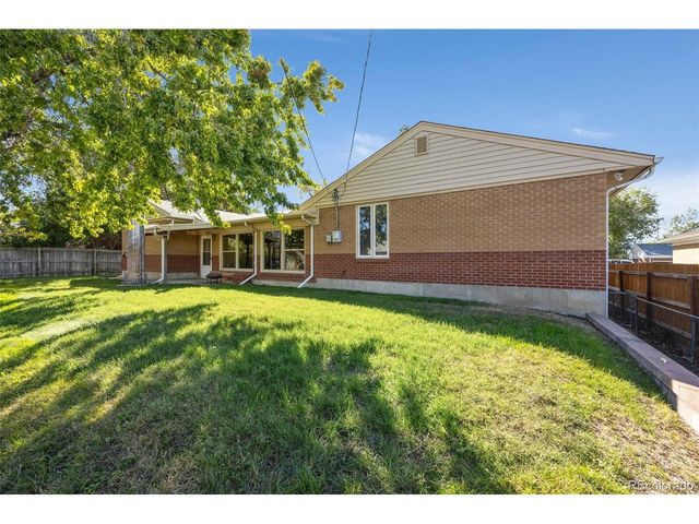 10460 Emerson St, Northglenn, CO 80233