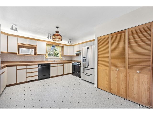 10460 Emerson St, Northglenn, CO 80233