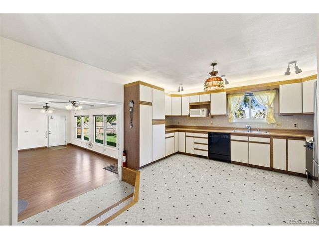 10460 Emerson St, Northglenn, CO 80233