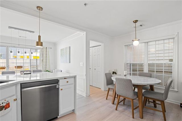 266 Balaban Circle, Woodstock, GA 30188