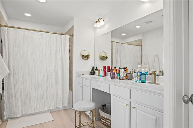 266 Balaban Circle, Woodstock, GA 30188