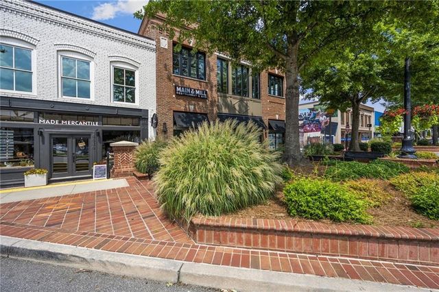 266 Balaban Circle, Woodstock, GA 30188