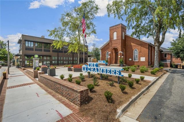 266 Balaban Circle, Woodstock, GA 30188