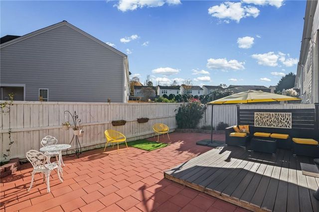 266 Balaban Circle, Woodstock, GA 30188