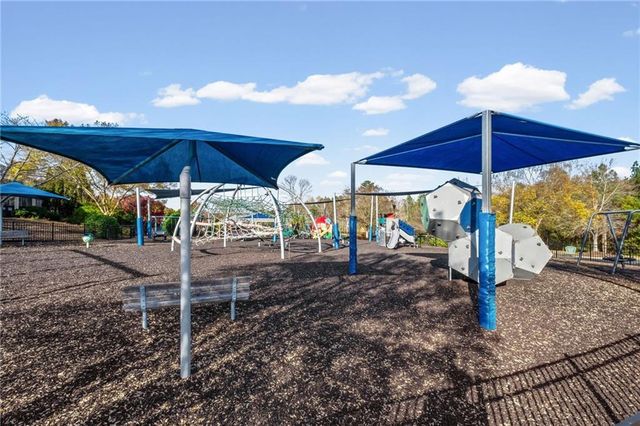 266 Balaban Circle, Woodstock, GA 30188