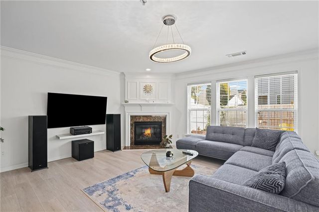 266 Balaban Circle, Woodstock, GA 30188