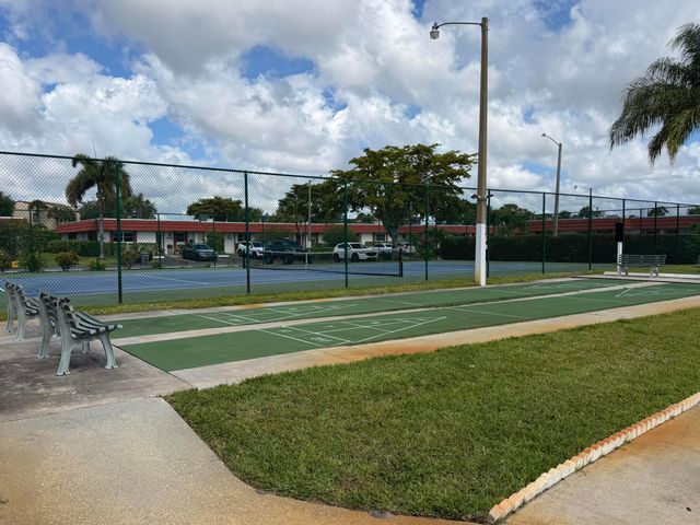 5800 Fernley Drive W 3, West Palm Beach, FL 33415