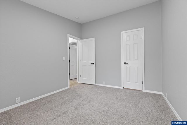 1475 Abbey Ln, Lafayette, OR 97127