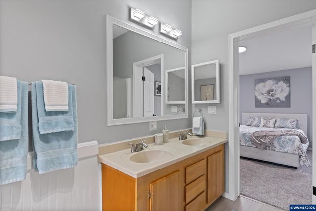 1475 Abbey Ln, Lafayette, OR 97127
