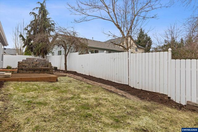 1475 Abbey Ln, Lafayette, OR 97127