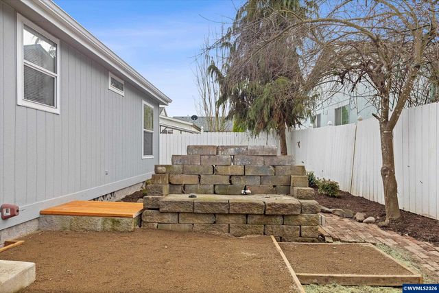 1475 Abbey Ln, Lafayette, OR 97127