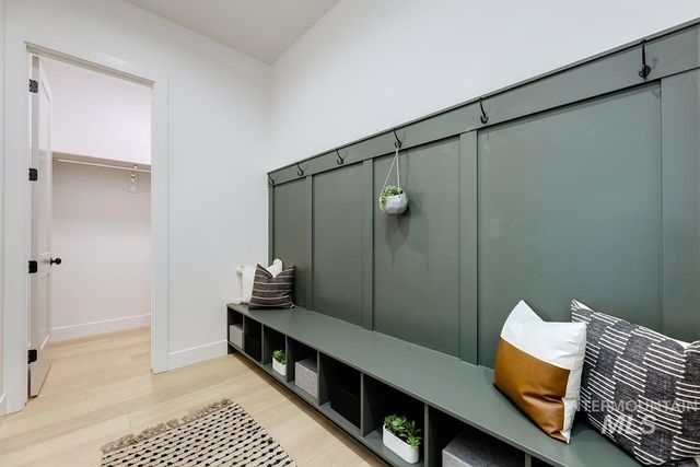 13758 N Ruffed Grouse Way, Boise, ID 83714