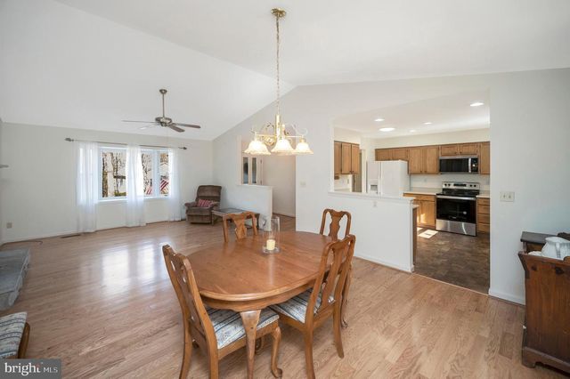 821 EASTOVER PKWY, Locust Grove, VA 22508