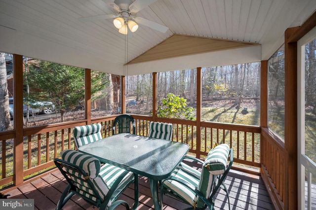 821 EASTOVER PKWY, Locust Grove, VA 22508