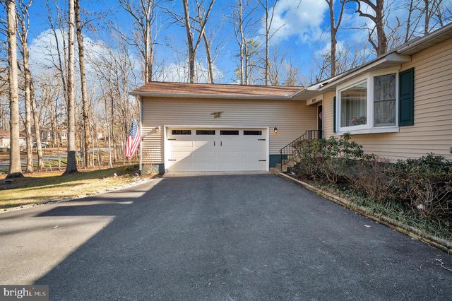 821 EASTOVER PKWY, Locust Grove, VA 22508