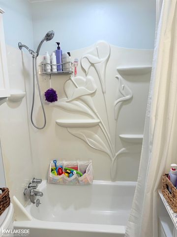 47103 Ladd Avenue, Shelby Twp, MI 48317