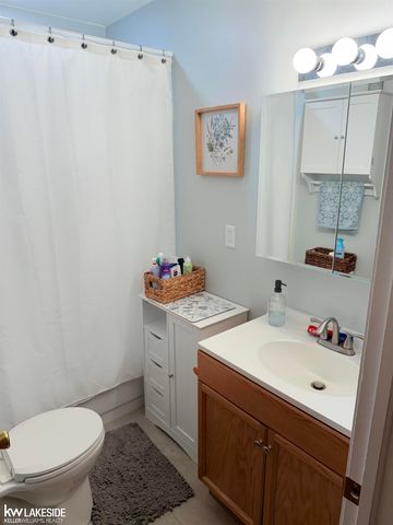 47103 Ladd Avenue, Shelby Twp, MI 48317