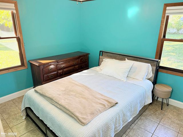 47103 Ladd Avenue, Shelby Twp, MI 48317