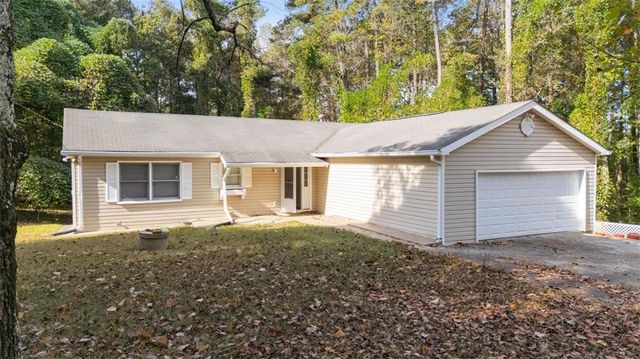 667 Alcovy forest Drive, Lawrenceville, GA 30045