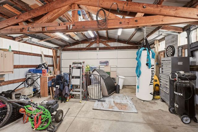 4028 E JACKSON AVE Rd, Spokane, WA 99217