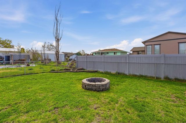 4028 E JACKSON AVE Rd, Spokane, WA 99217