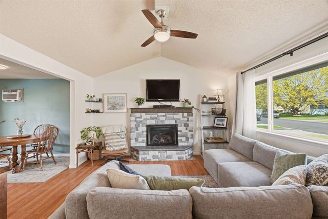 4028 E JACKSON AVE Rd, Spokane, WA 99217