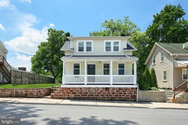 86 S MAIN ST, Dover, PA 17315