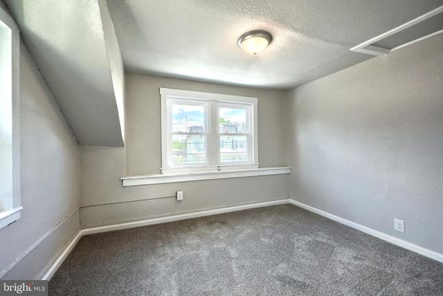 86 S MAIN ST, Dover, PA 17315