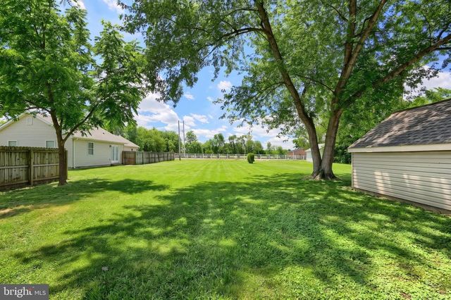 86 S MAIN ST, Dover, PA 17315